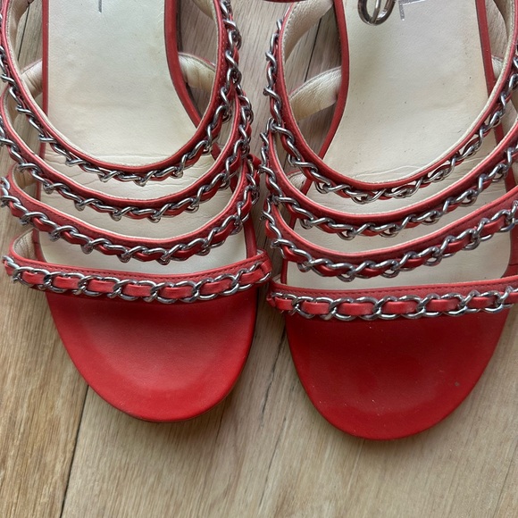CHANEL Chain Sandals - Picture 15 of 16